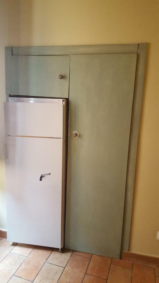 Appartement Via Della Posterna à Spolète Extérieur photo
