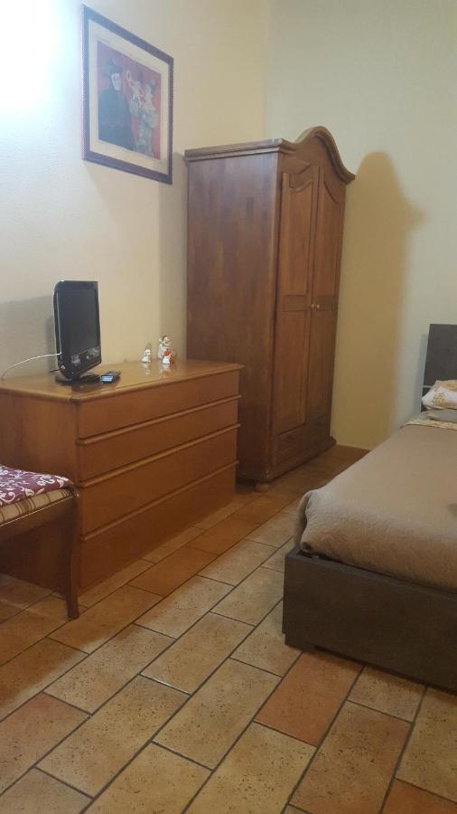 Appartement Via Della Posterna à Spolète Extérieur photo